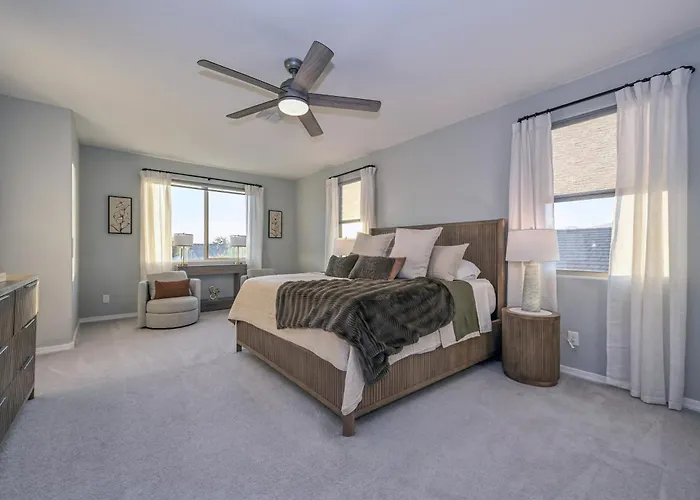 Holiday home Family-friendly 5 Bedroom - Heated Pool Included *