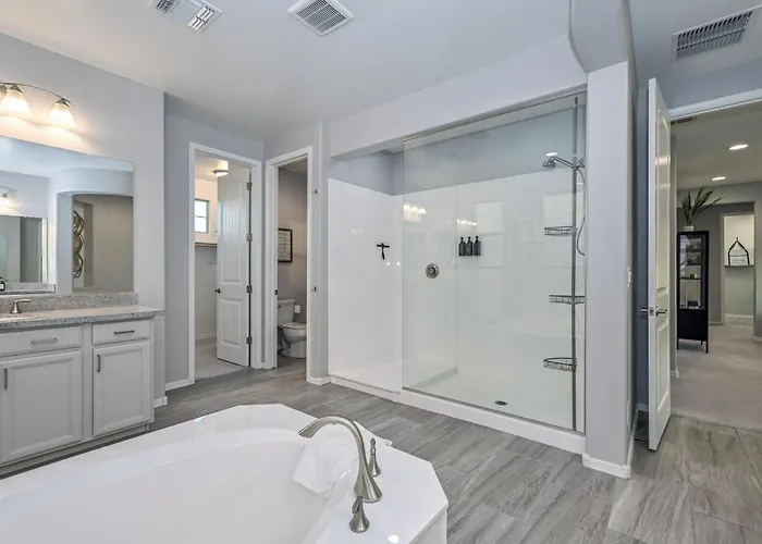 Holiday home Family-friendly 5 Bedroom - Heated Pool Included Litchfield Park