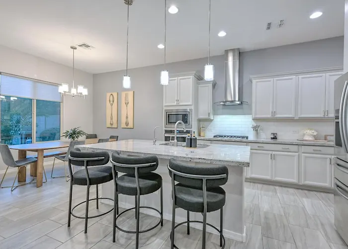 Family-friendly 5 Bedroom - Heated Pool Included * Litchfield Park