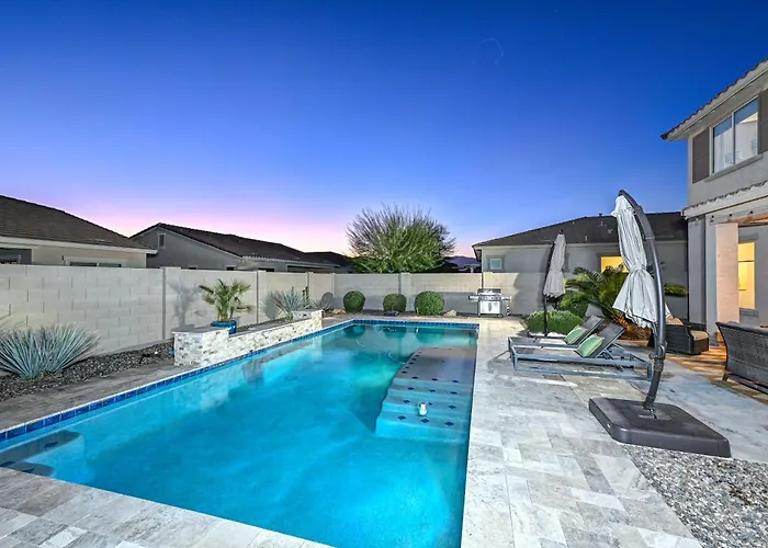 Holiday home Family-friendly 5 Bedroom - Heated Pool Included Litchfield Park